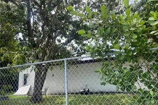 1220 S 29th Ave, Hollywood, FL 33020 - Photo 3