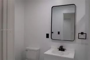 8220 NW 199th St, Hialeah, FL 33015 - Photo 5