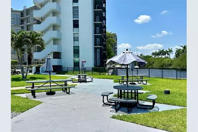 3475 N Country Club Dr #503, Aventura, FL 33180 - Photo 19