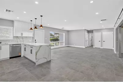 1320 SE 10th St, Deerfield Beach, FL 33441 - Photo 13