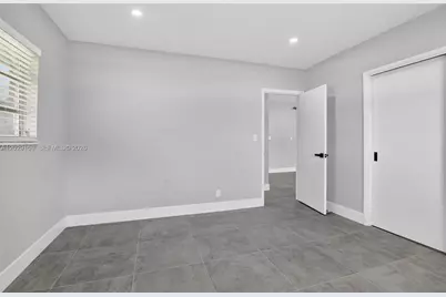 1320 SE 10th St, Deerfield Beach, FL 33441 - Photo 27