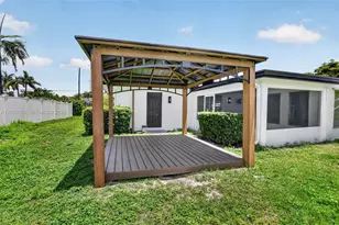 1320 SE 10th St, Deerfield Beach, FL 33441 - Photo 41
