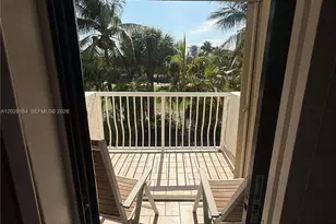 20306 NE 34th Ct, Aventura, FL 33180 - Photo 27