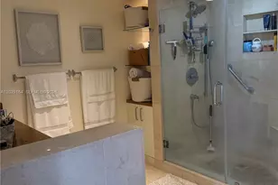 20306 NE 34th Ct, Aventura, FL 33180 - Photo 23