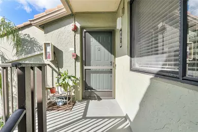 9518 SW 1st Court #21-S, Coral Springs, FL 33071 - Photo 5