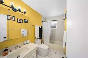 7715 SW 9th St, North Lauderdale, FL 33068 - Photo 21