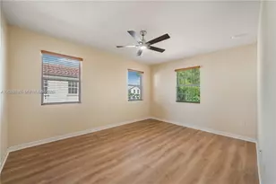 16946 SW 90th Terrace Cir, Miami, FL 33196 - Photo 17