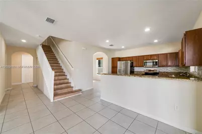 16946 SW 90th Terrace Circle, Miami, FL 33196 - Photo 11