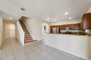 16946 SW 90th Terrace Cir, Miami, FL 33196 - Photo 11