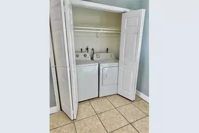 701 SW 1st St #1, Dania Beach, FL 33004 - Photo 9