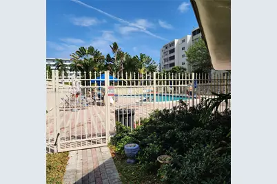 900 NE 12th Ave #406, Hallandale Beach, FL 33009 - Photo 23