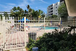 900 NE 12th Ave, Hallandale Beach, FL 33009 - Photo 23