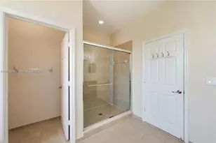 16946 SW 90th Terrace Cir, Miami, FL 33196 - Photo 21