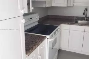 5161 Collins Ave, Miami Beach, FL 33140 - Photo 3
