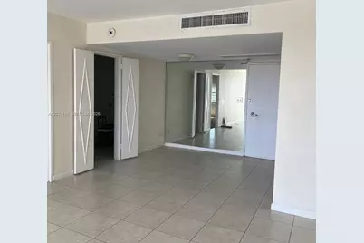 5161 Collins Ave #909, Miami Beach, FL 33140 - Photo 3