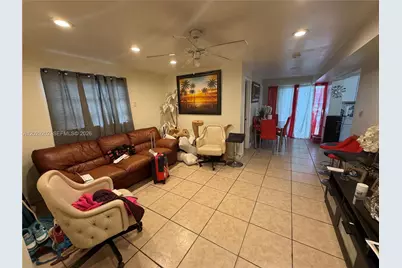 3245 NW 34th St, Miami, FL 33142 - Photo 19