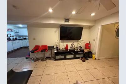3245 NW 34th St, Miami, FL 33142 - Photo 21