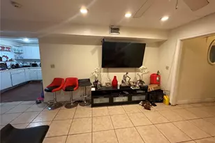 3245 NW 34th St, Miami, FL 33142 - Photo 21