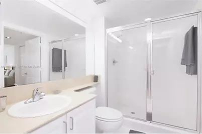1155 Brickell Bay Dr #2701, Miami, FL 33131 - Photo 15