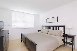 1155 Brickell Bay Dr, Miami, FL 33131 - Photo 11