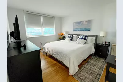 1155 Brickell Bay Dr #2701, Miami, FL 33131 - Photo 9