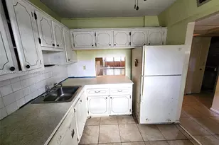 7787 Golf Cir Dr, Margate, FL 33063 - Photo 5