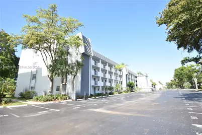 6080 NW 44th St #201, Lauderhill, FL 33319 - Photo 1