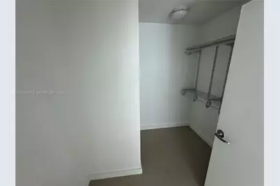 60 SW 13th St #2807, Miami, FL 33130 - Photo 3