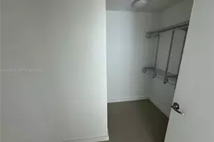 60 SW 13th St, Miami, FL 33130 - Photo 3