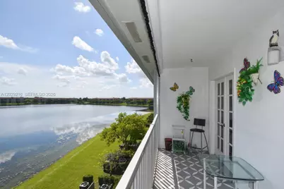 1401 SW 134th Way #402C, Pembroke Pines, FL 33027 - Photo 1