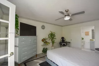 1401 SW 134th Way #402C, Pembroke Pines, FL 33027 - Photo 5