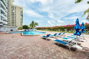 5700 Collins Ave, Miami Beach, FL 33140 - Photo 15