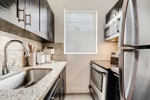 301 SW 10th Ave, Miami, FL 33130 - Photo 7