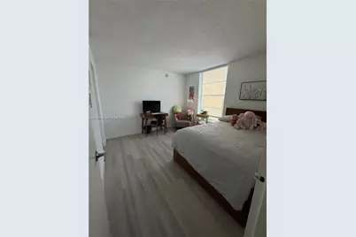 2000 NE 135th St #609, North Miami, FL 33181 - Photo 11