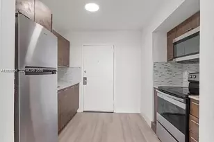 2000 NE 135th St, North Miami, FL 33181 - Photo 13