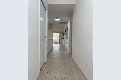 12351 NW 11th Ct, Pembroke Pines, FL 33026 - Photo 15