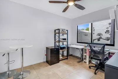 971 NW 89th Ave, Plantation, FL 33324 - Photo 21