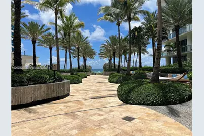 6799 Collins Ave #1501, Miami Beach, FL 33141 - Photo 3