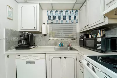 2811 N Pine Island Rd #102, Sunrise, FL 33322 - Photo 3