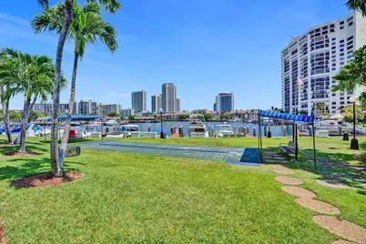 2500 Parkview Dr #1008, Hallandale Beach, FL 33009 - Photo 37