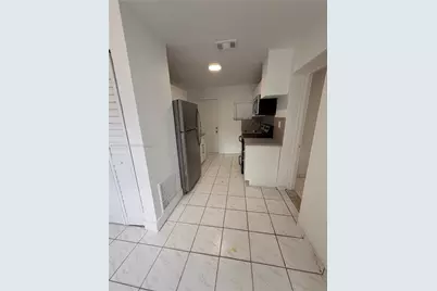 2420 NW 31st St #3, Miami, FL 33142 - Photo 3