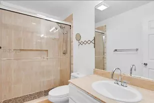 2000 S Bayshore Dr, Miami, FL 33133 - Photo 17