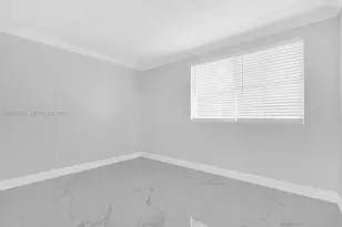 6135 NW 186th St, Hialeah, FL 33015 - Photo 15