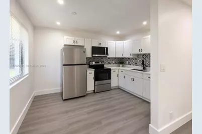 900 NW 8th Ave #4, Pompano Beach, FL 33060 - Photo 7