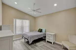 16541 NW 5th St, Pembroke Pines, FL 33028 - Photo 29