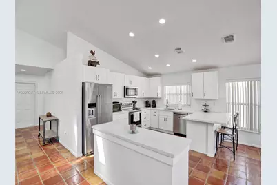 16541 NW 5th St, Pembroke Pines, FL 33028 - Photo 21