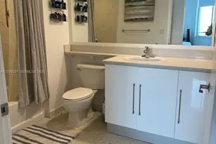 325 S Biscayne Blvd, Miami, FL 33131 - Photo 21