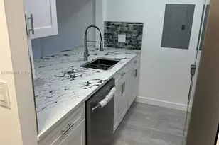 5280 NW 7th St, Miami, FL 33126 - Photo 3