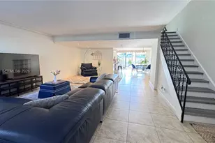 903 NE 27th Ave, Hallandale Beach, FL 33009 - Photo 25