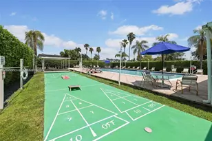 903 NE 27th Ave, Hallandale Beach, FL 33009 - Photo 45